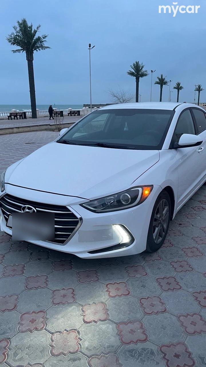 Hyundai Elantra 2017