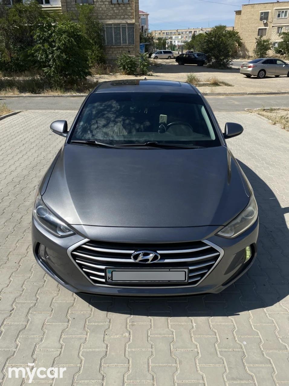 Hyundai Elantra 2018