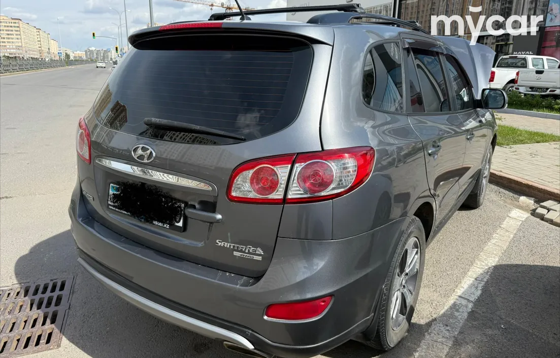 Hyundai Santa Fe 2011