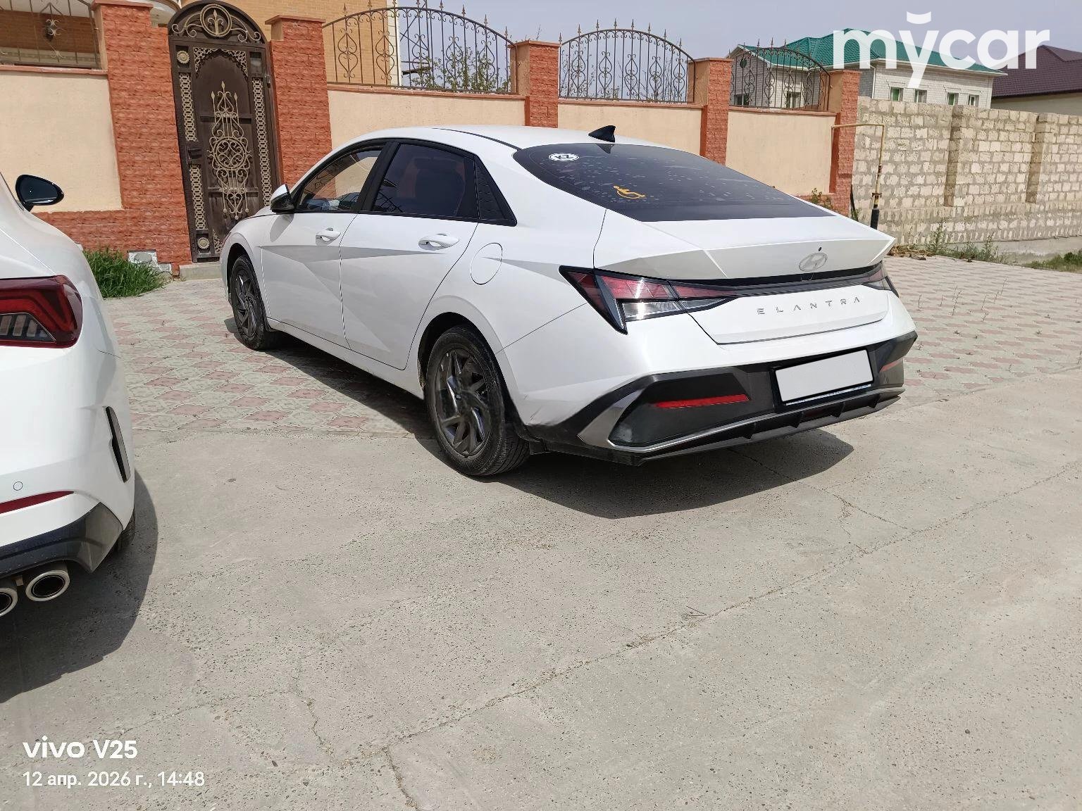Hyundai Elantra 2024