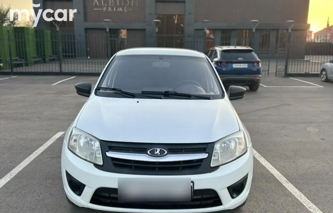LADA Granta 2015