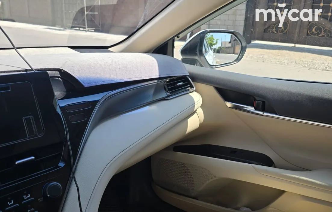 Toyota Camry 2022