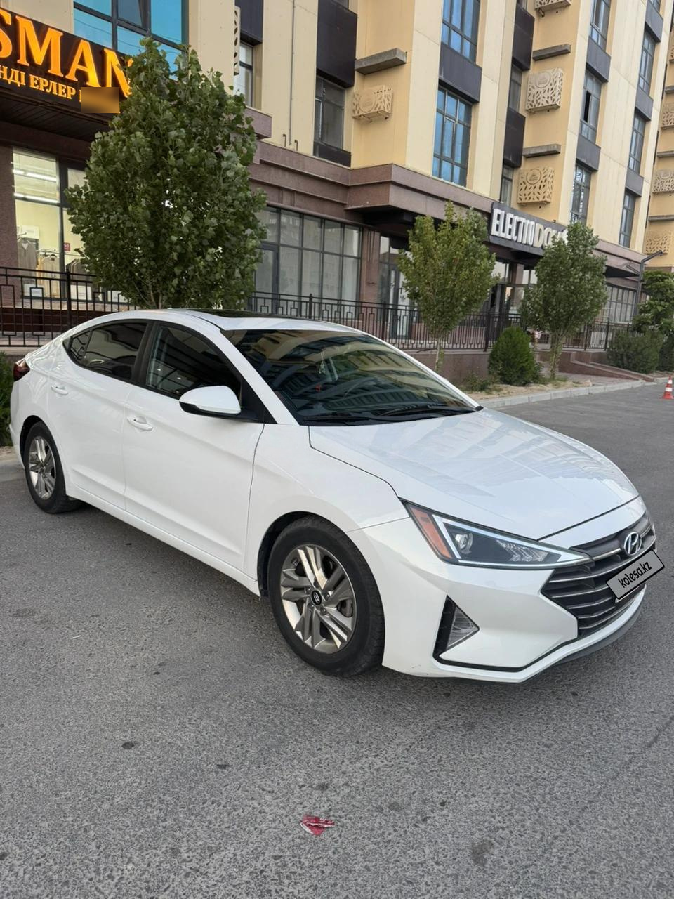 Hyundai Elantra 2019