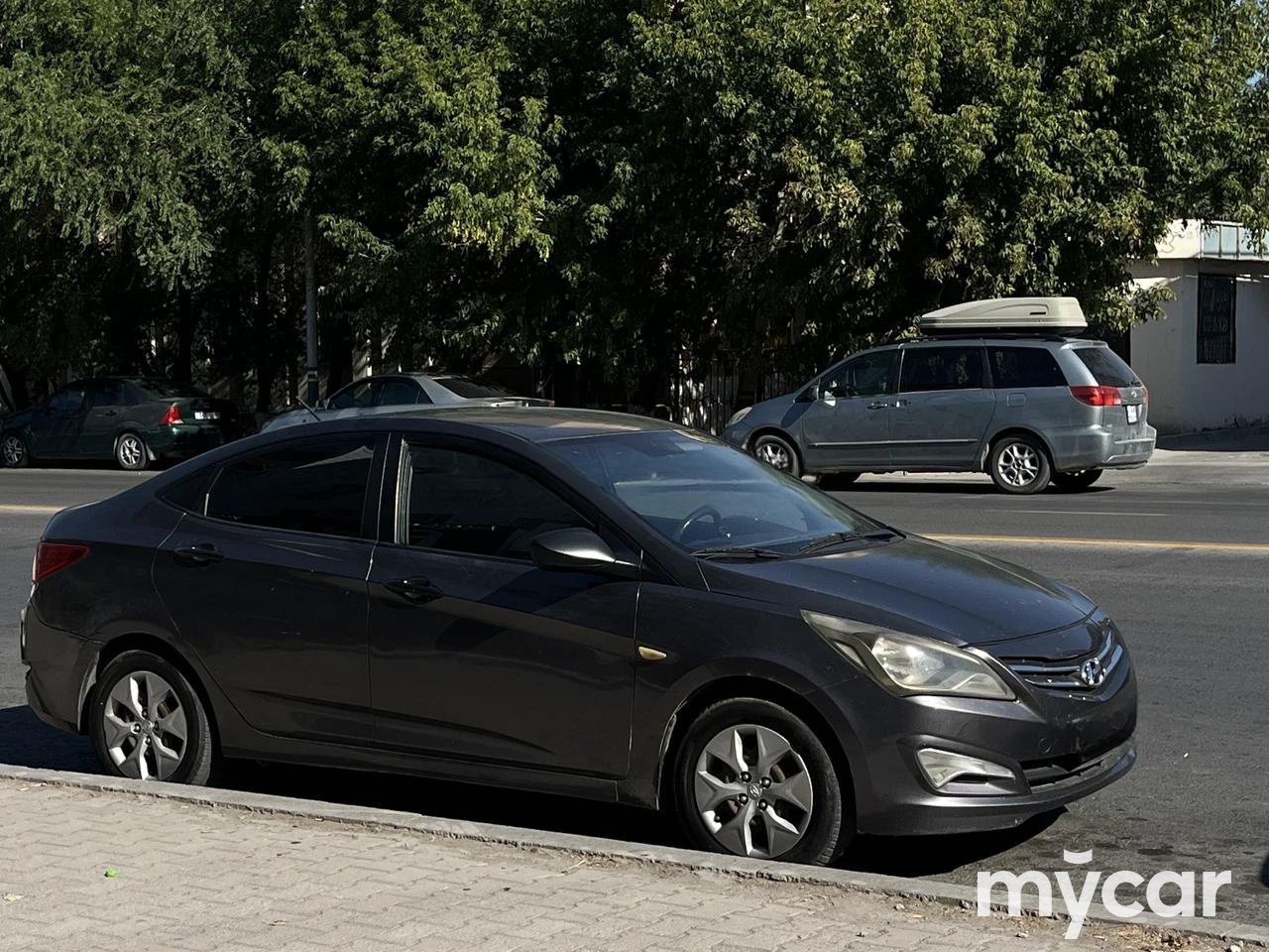 Hyundai Accent 2014