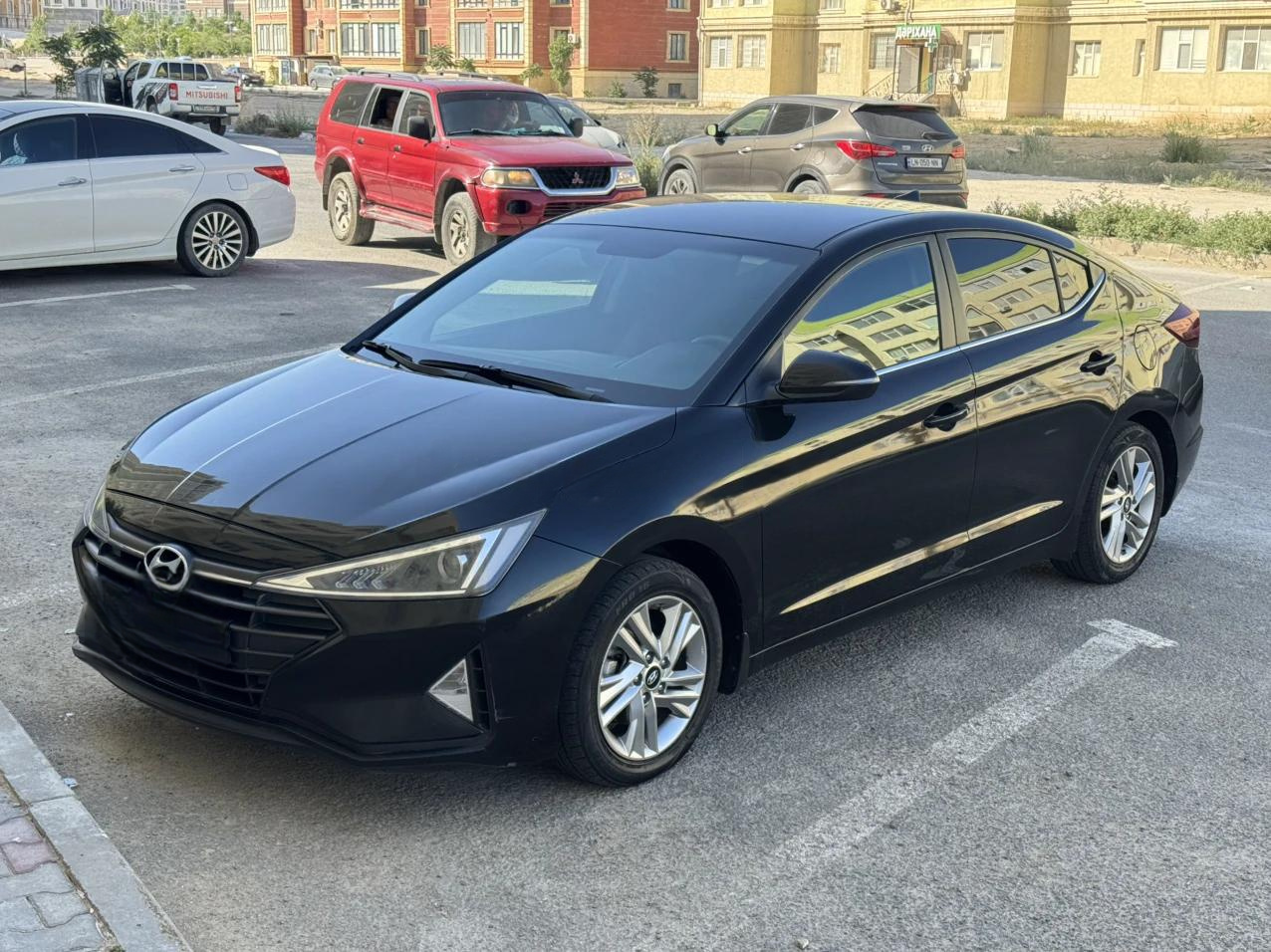 Hyundai Elantra 2019