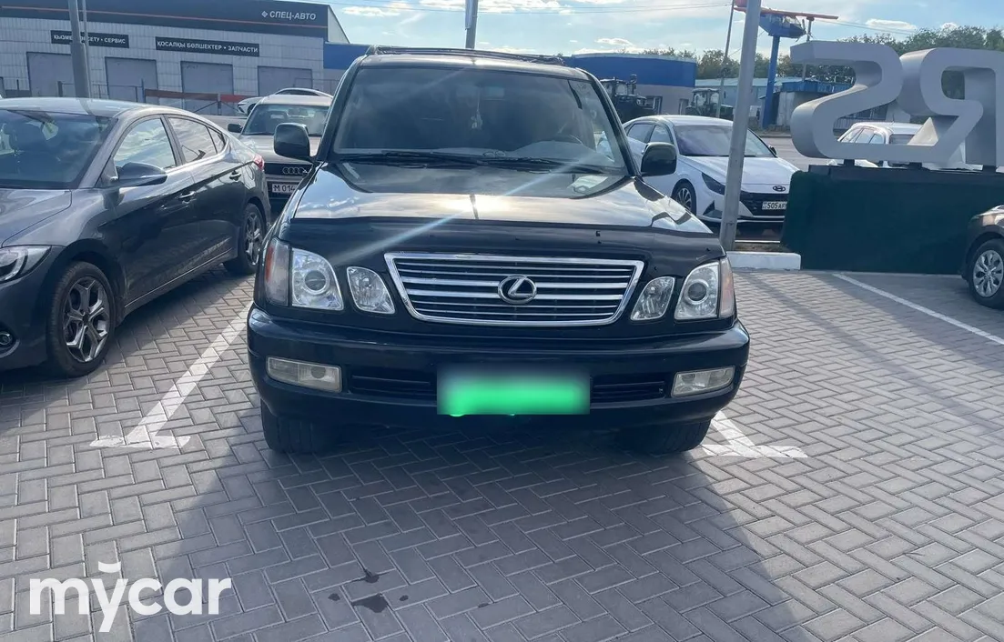 Lexus LX 2000