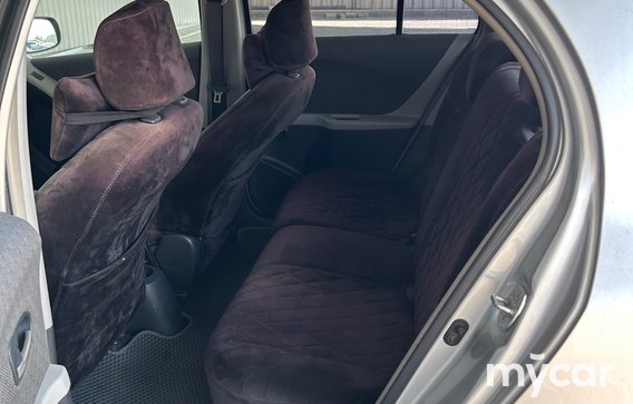 Toyota Yaris 2011
