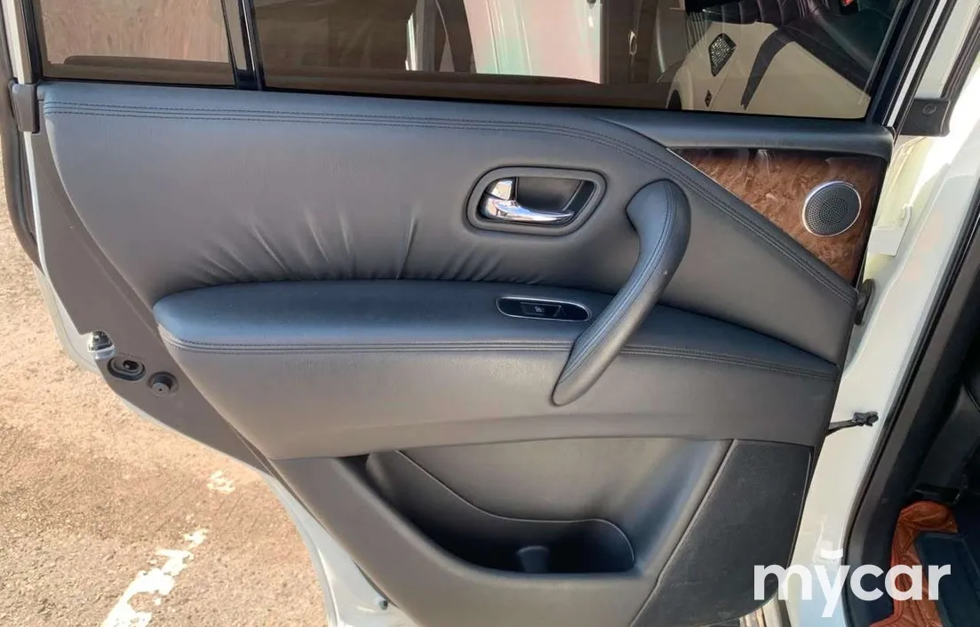 Infiniti QX56 2011