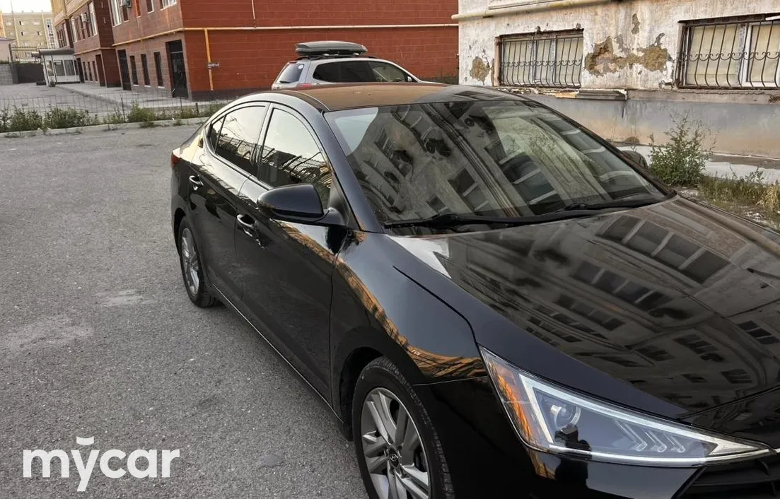 Hyundai Elantra 2020