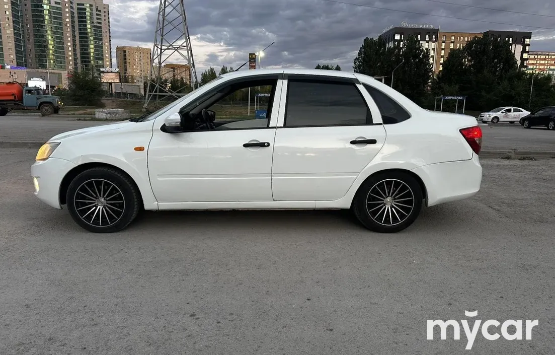LADA Granta 2013