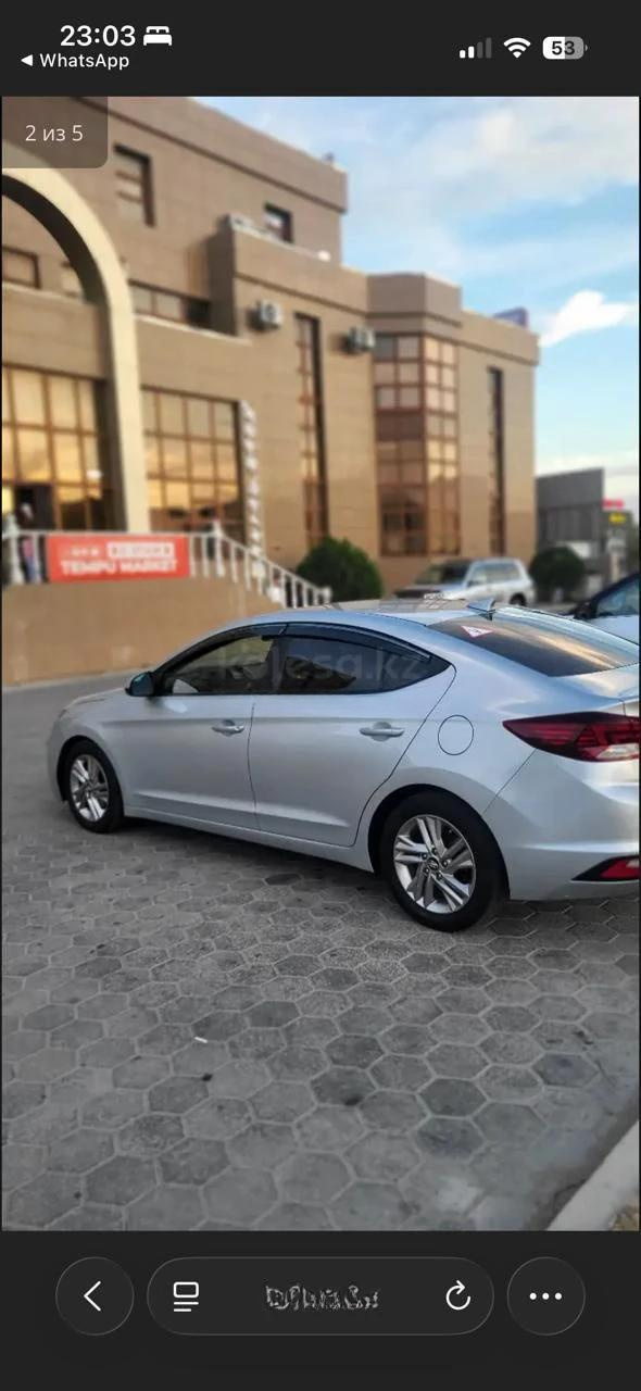 Hyundai Elantra 2019