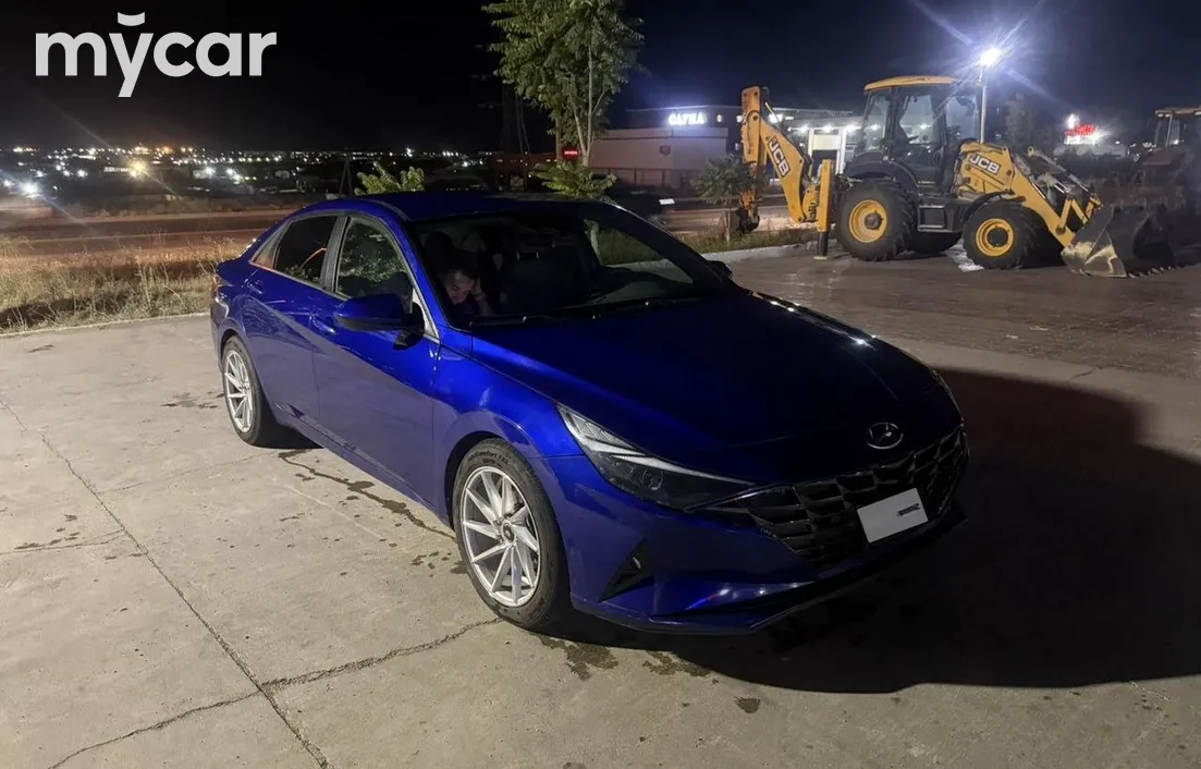 Hyundai Elantra 2021