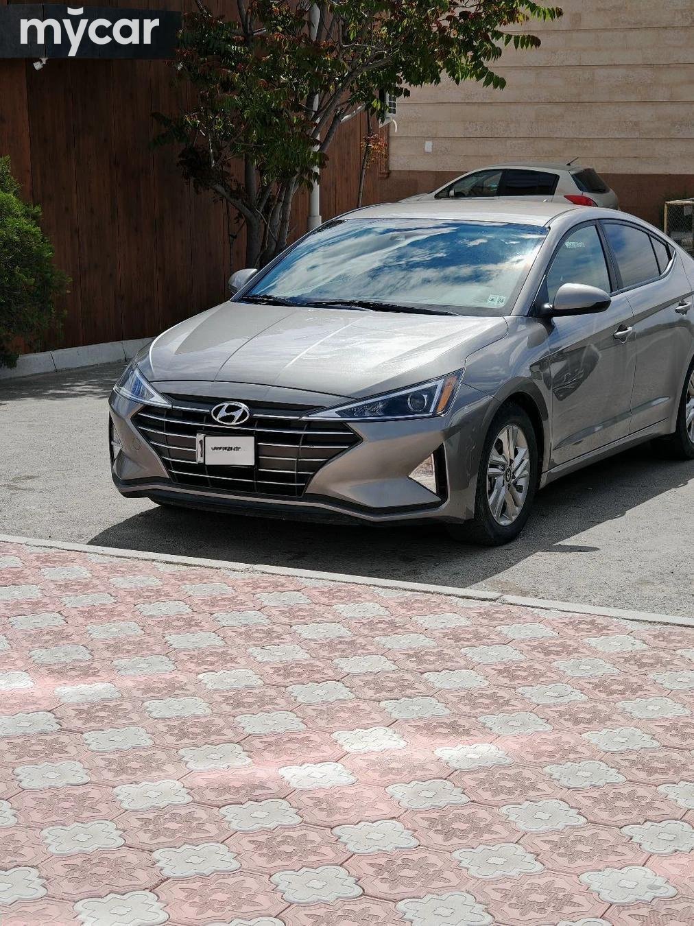 Hyundai Elantra 2019