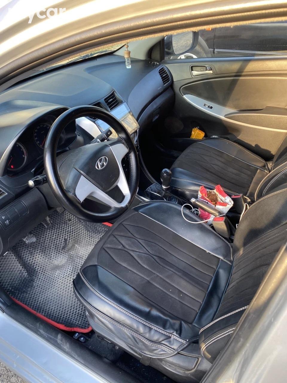 Hyundai Accent 2014