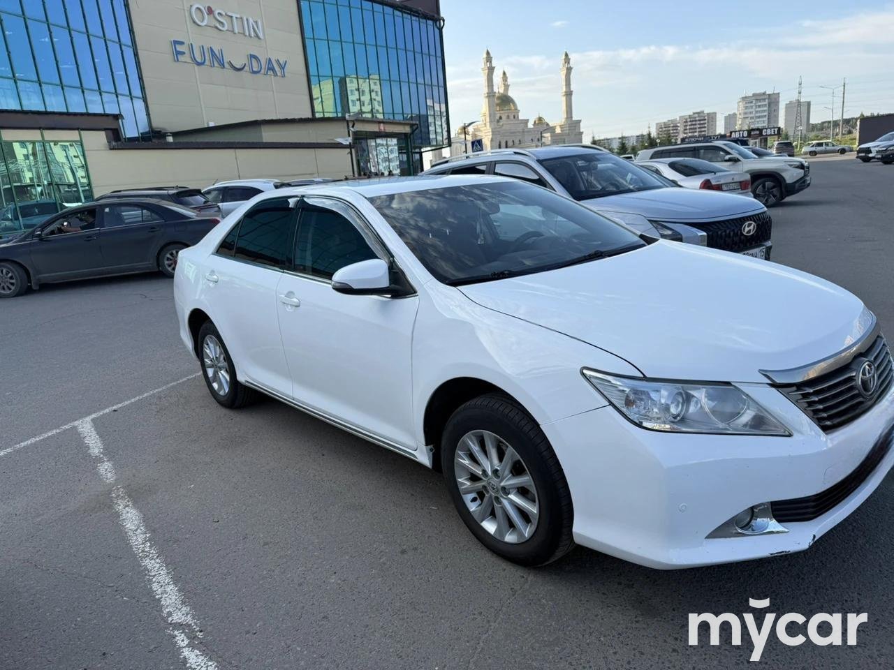 Toyota Camry 2014