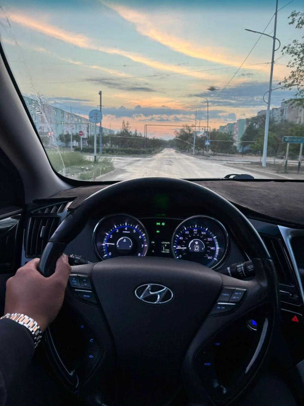 Hyundai Sonata 2012