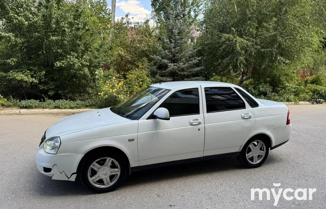 LADA Priora 2013