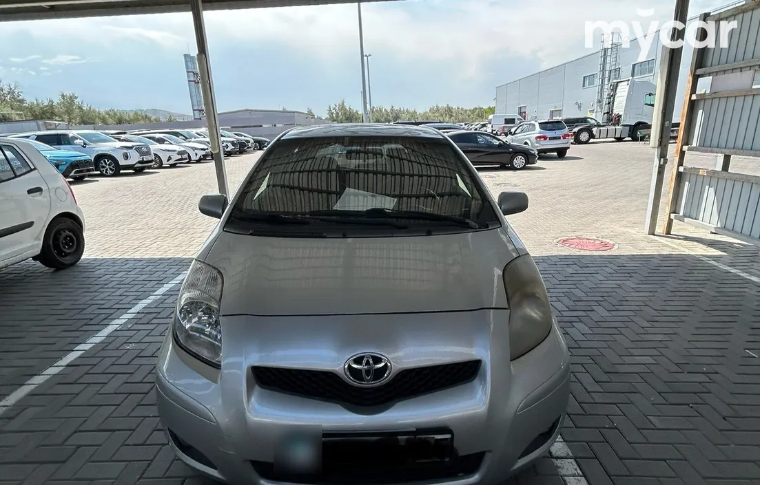 Toyota Yaris 2011