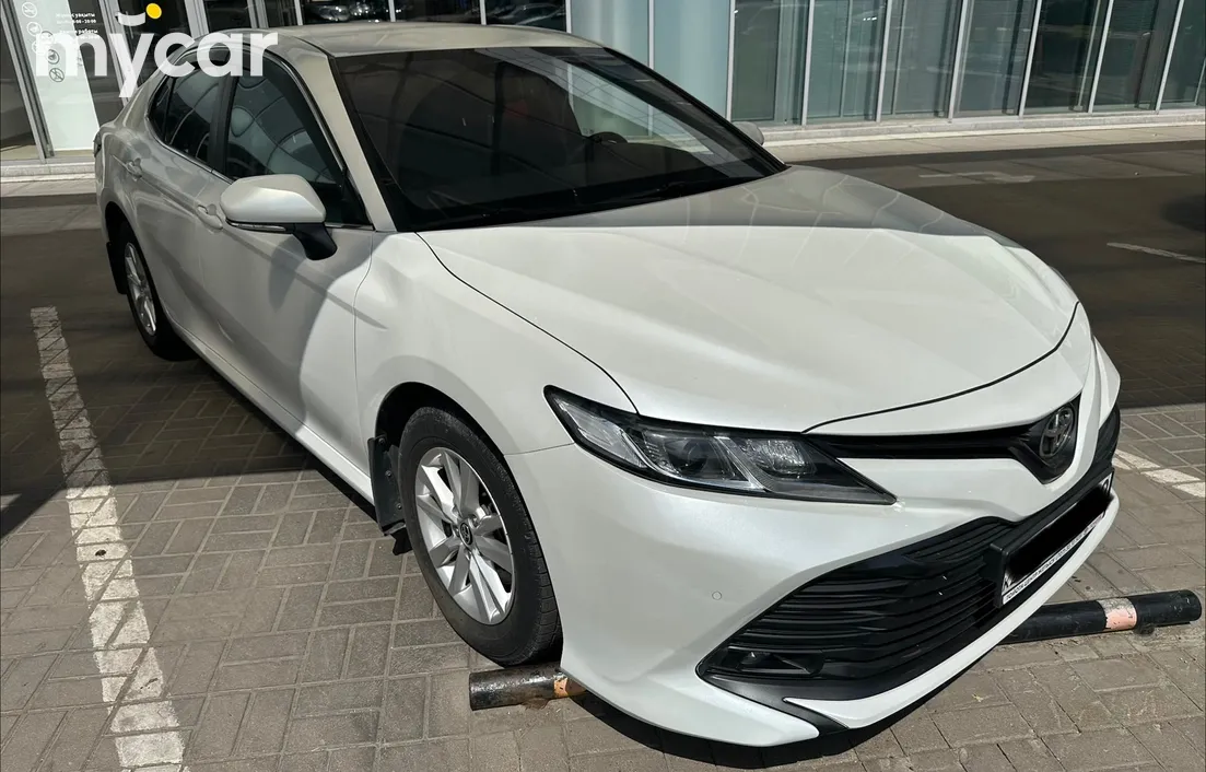 Toyota Camry 2021