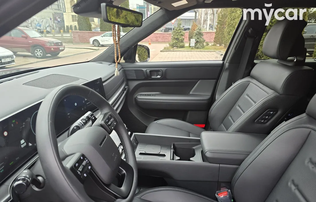 Hyundai Santa Fe 2025