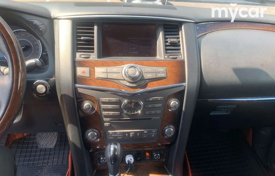 Infiniti QX56 2011