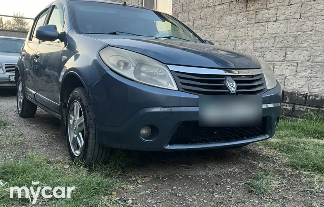 Renault Sandero 2012