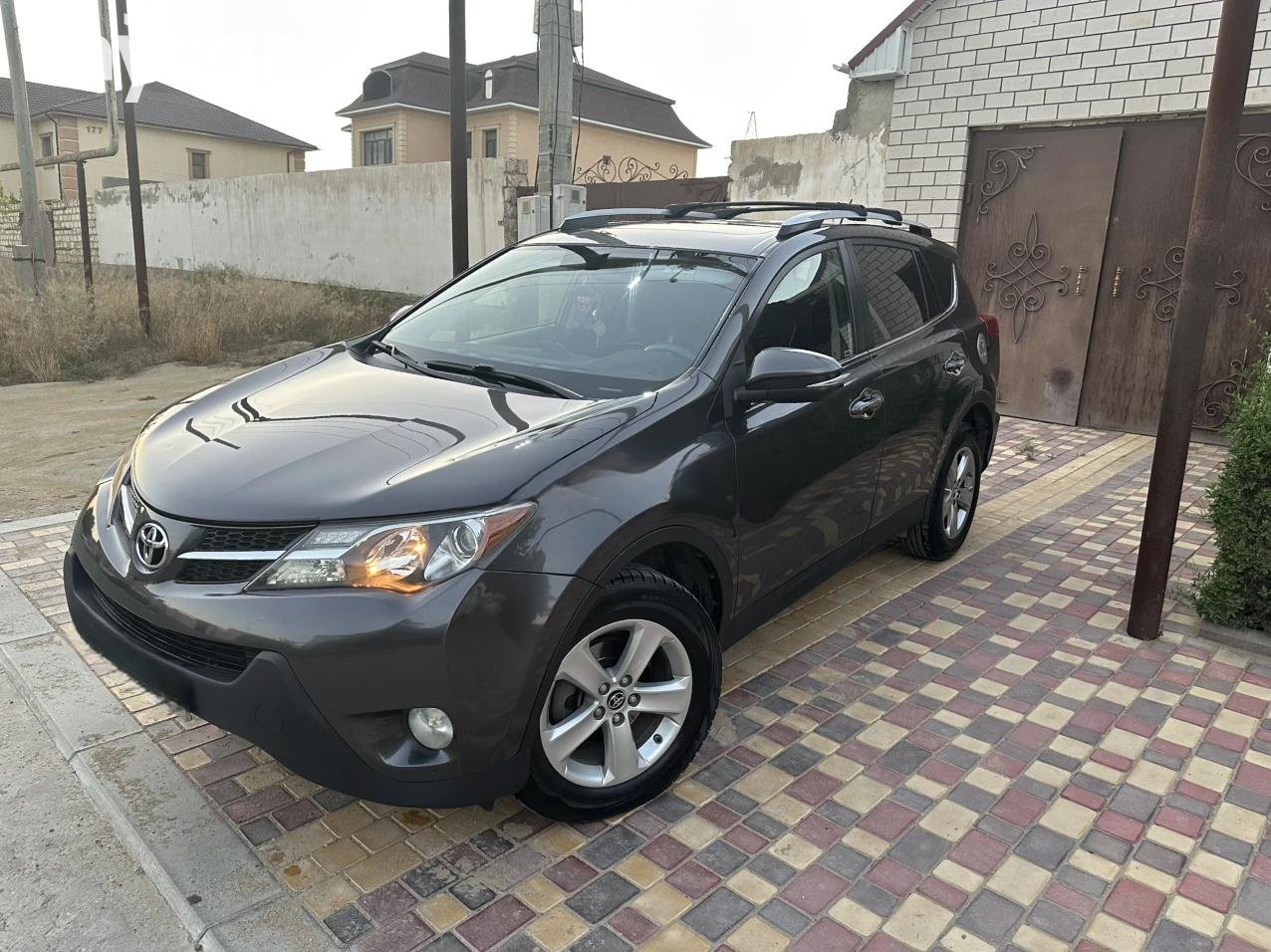 Toyota RAV4 2015