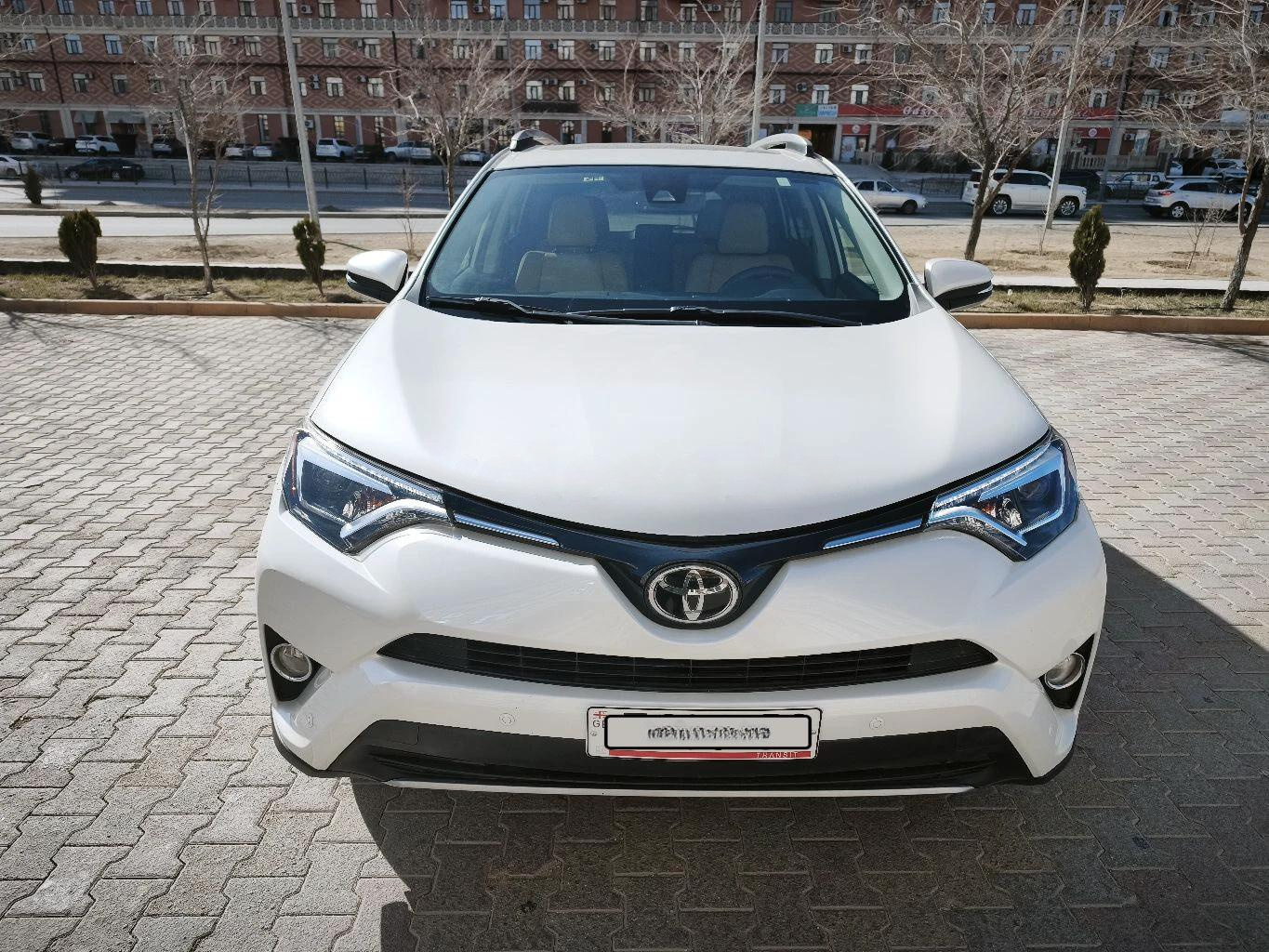 Toyota RAV4 2016