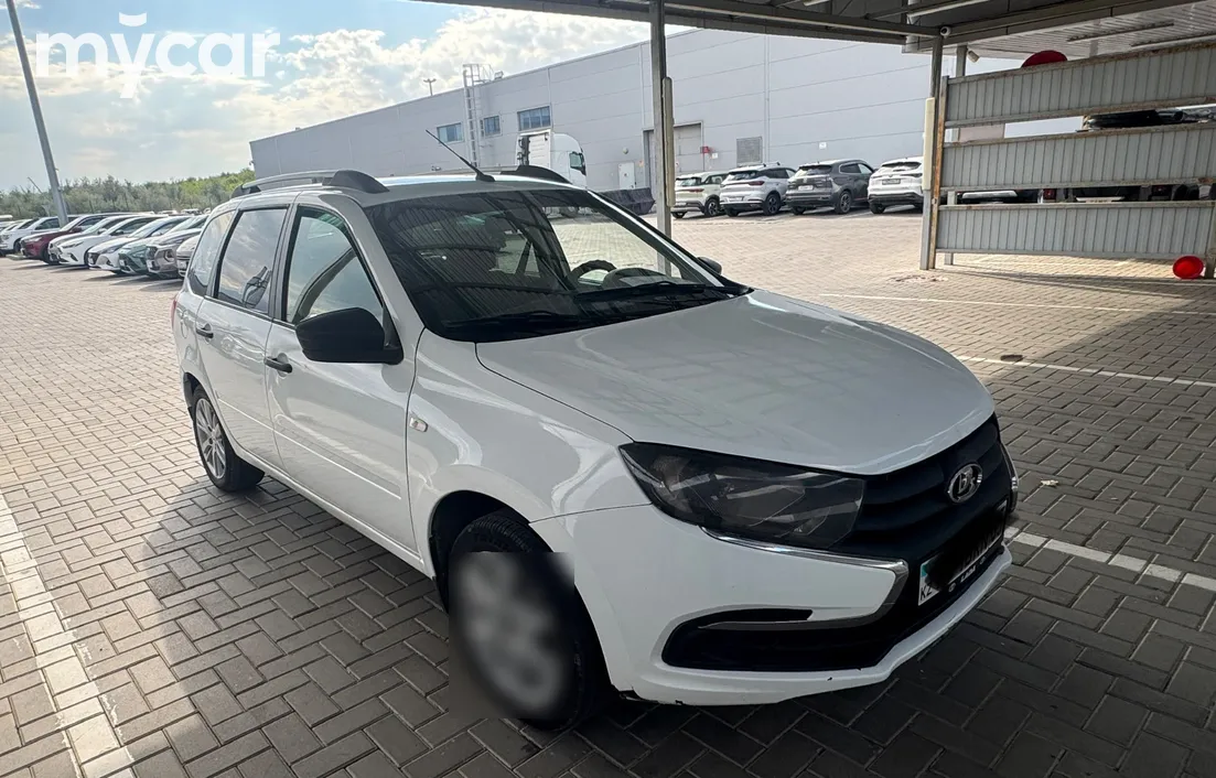 LADA Granta 2019