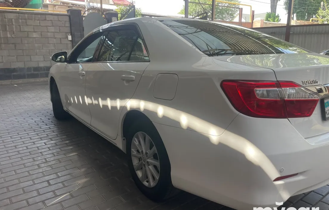Toyota Camry 2013