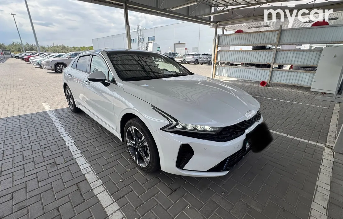 Kia K5 2025