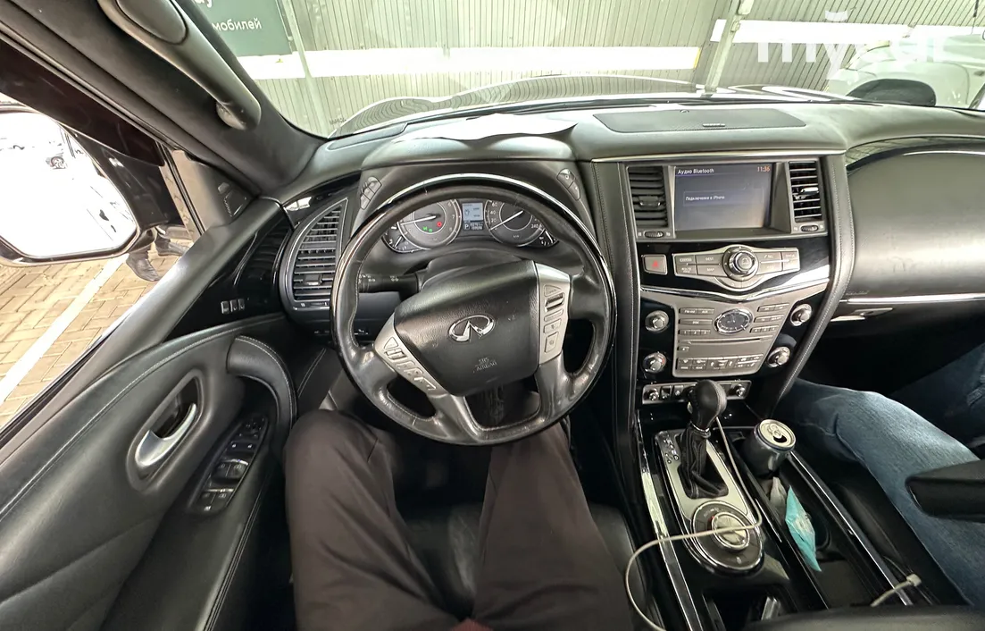 Infiniti QX80 2014