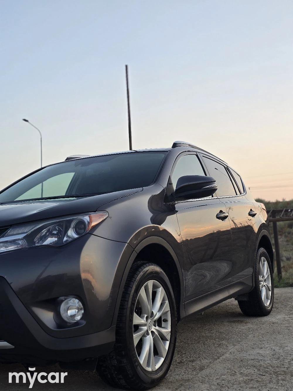 Toyota RAV4 2014