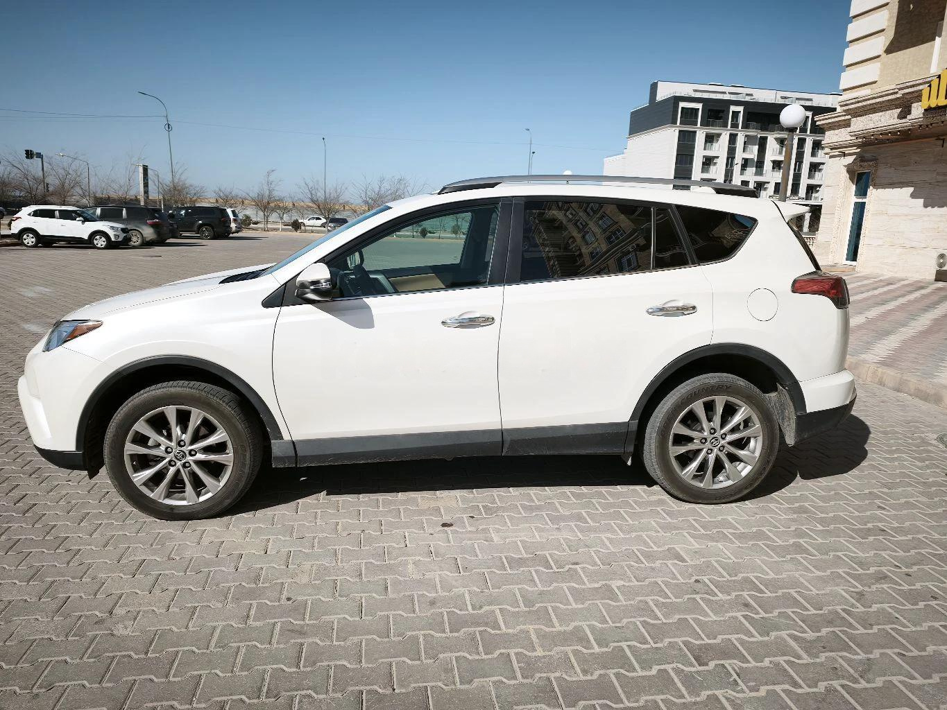 Toyota RAV4 2016