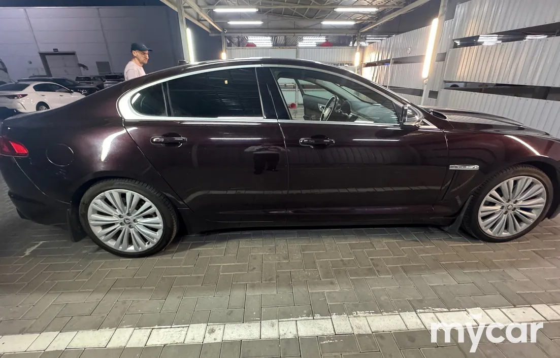 Jaguar XF 2013