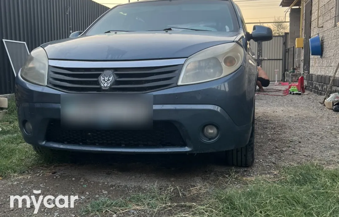 Renault Sandero 2012