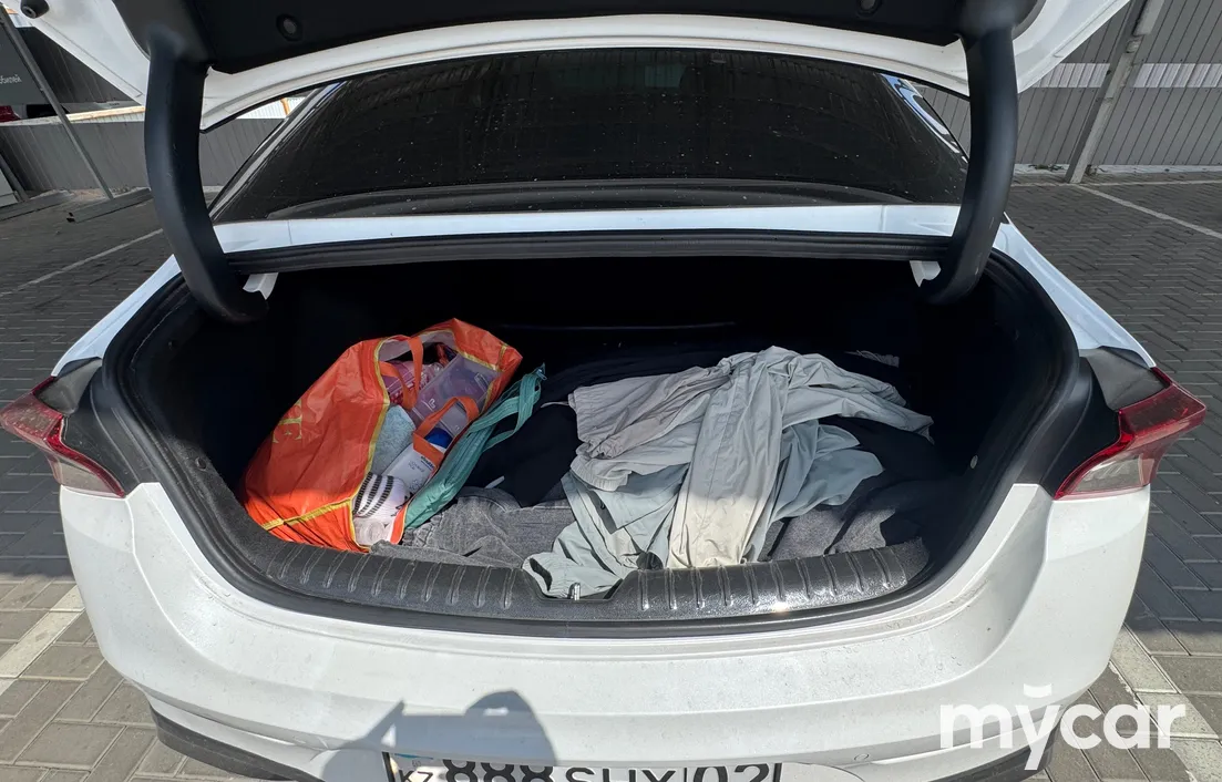 Kia K5 2025
