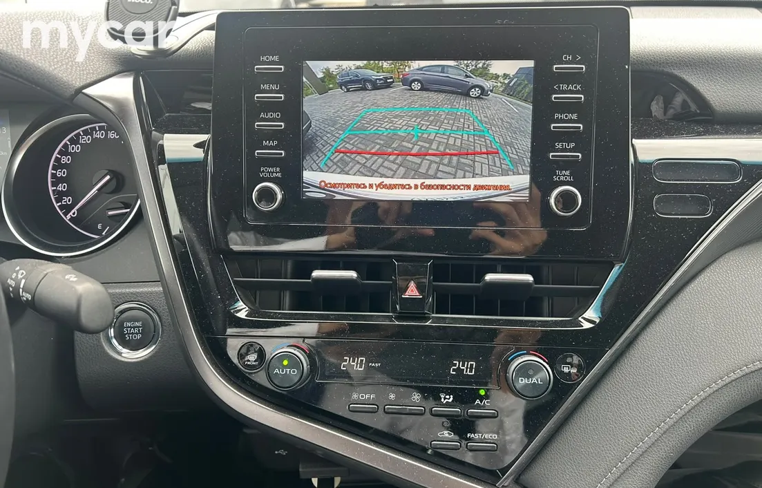 Toyota Camry 2021