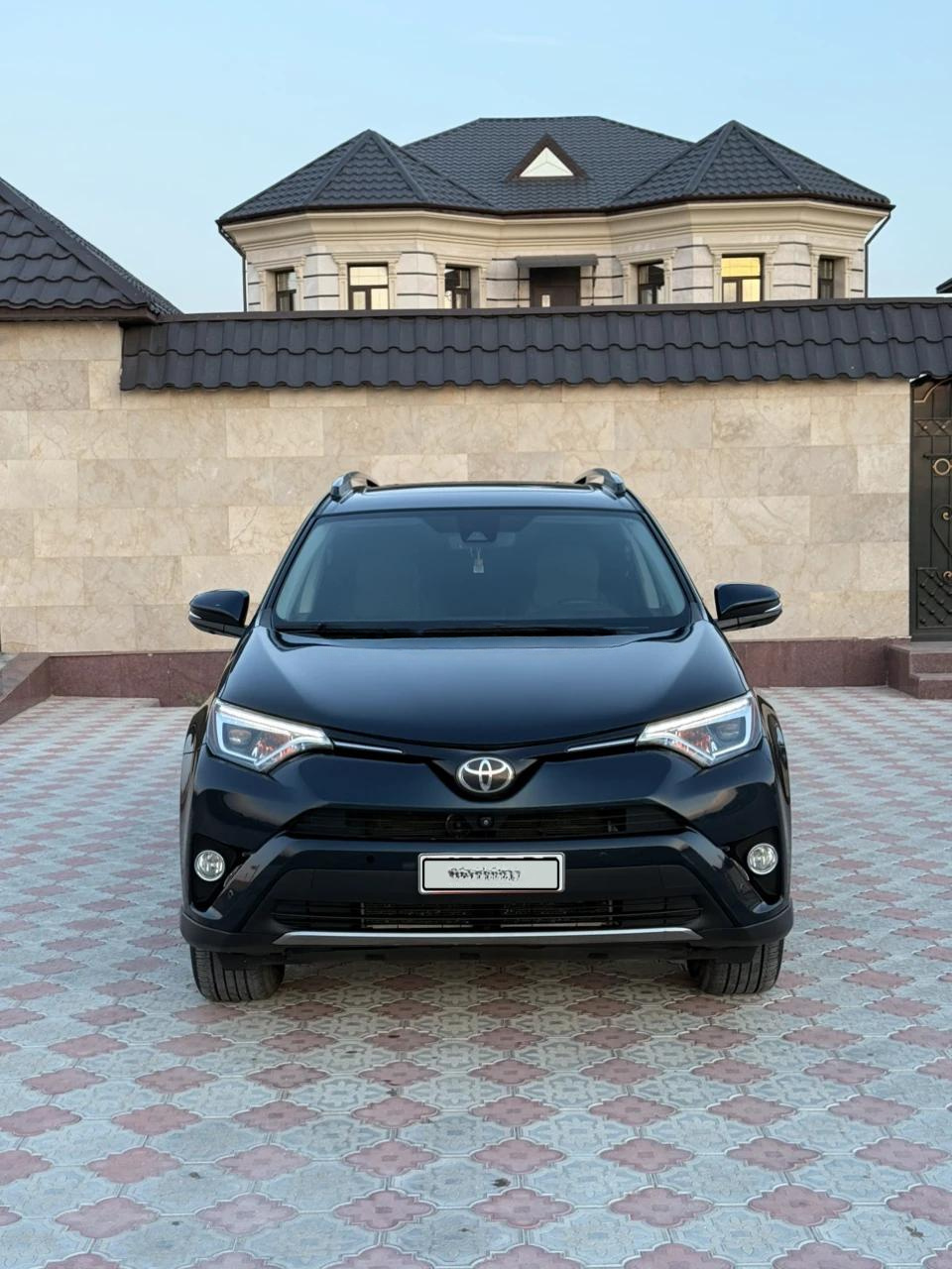 Toyota RAV4 2018