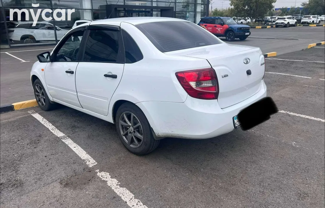 LADA Granta 2015