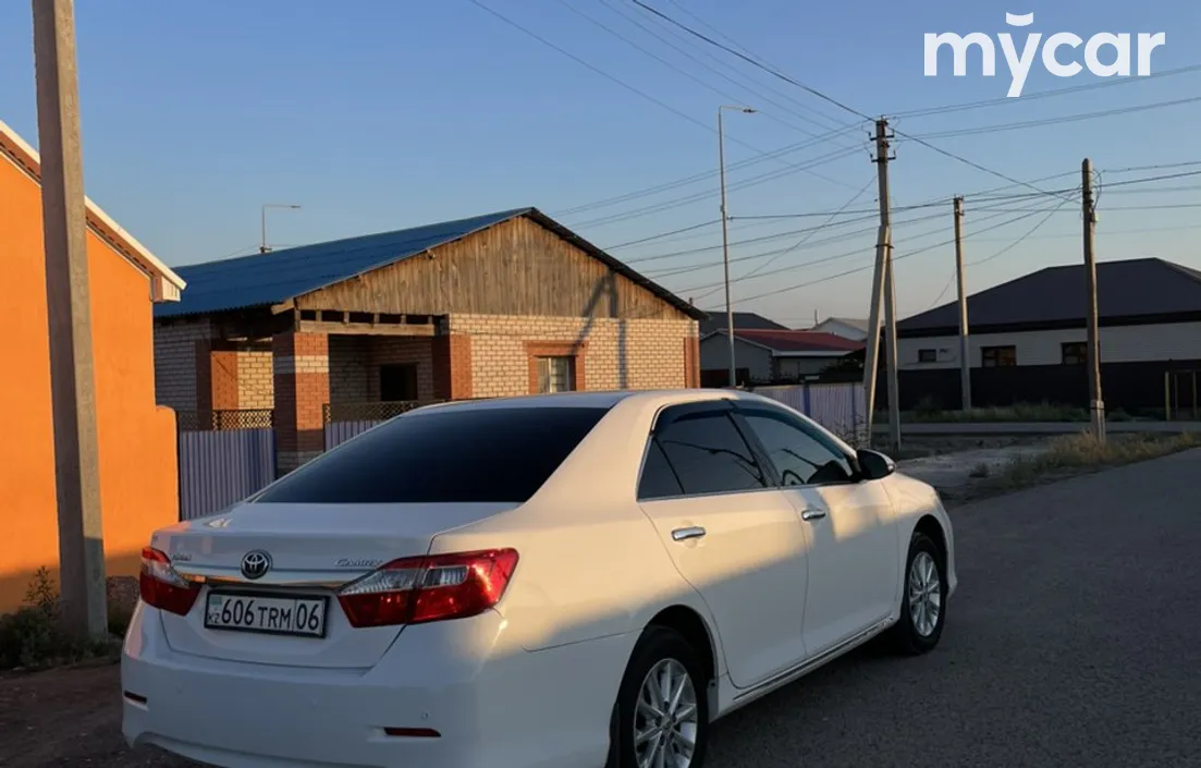 Toyota Camry 2013