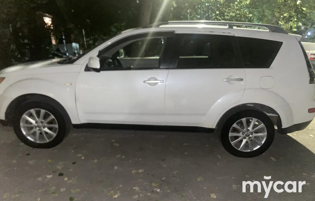 Mitsubishi Outlander 2008