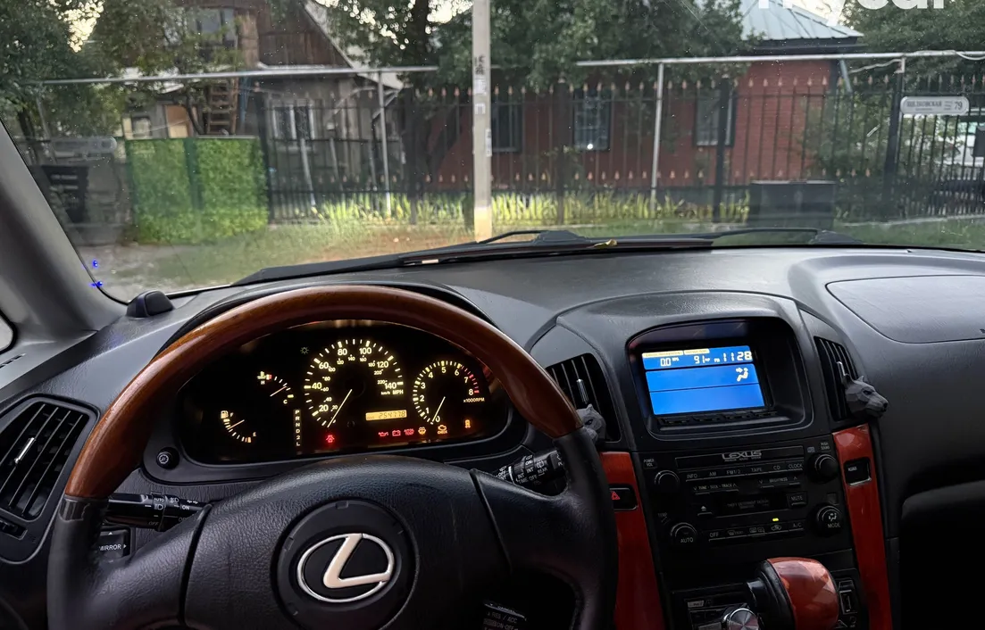 Lexus RX 2001