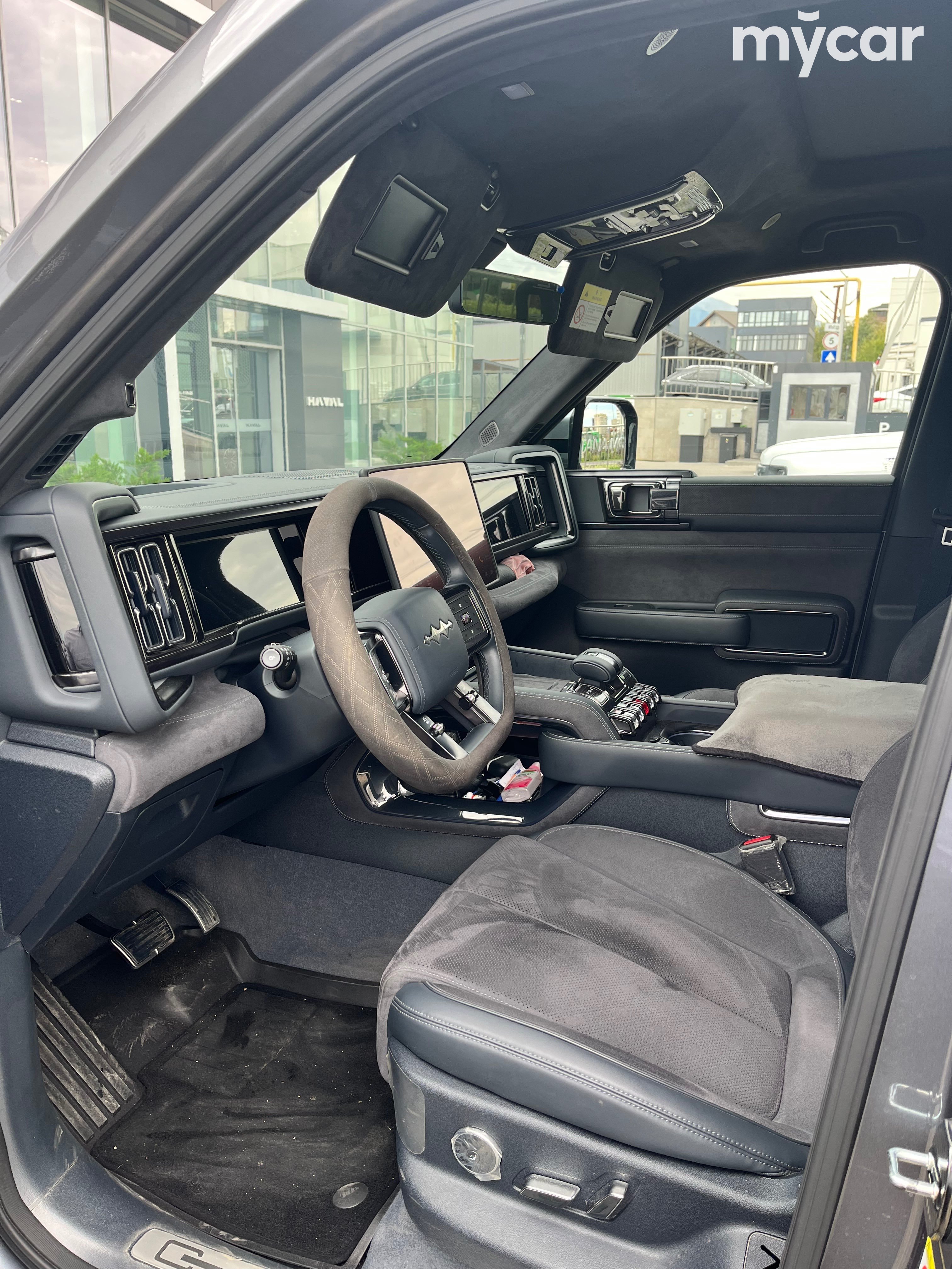 BYD FangChengBao Leopard 5 2024