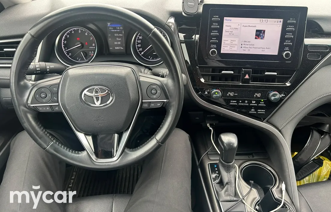 Toyota Camry 2021