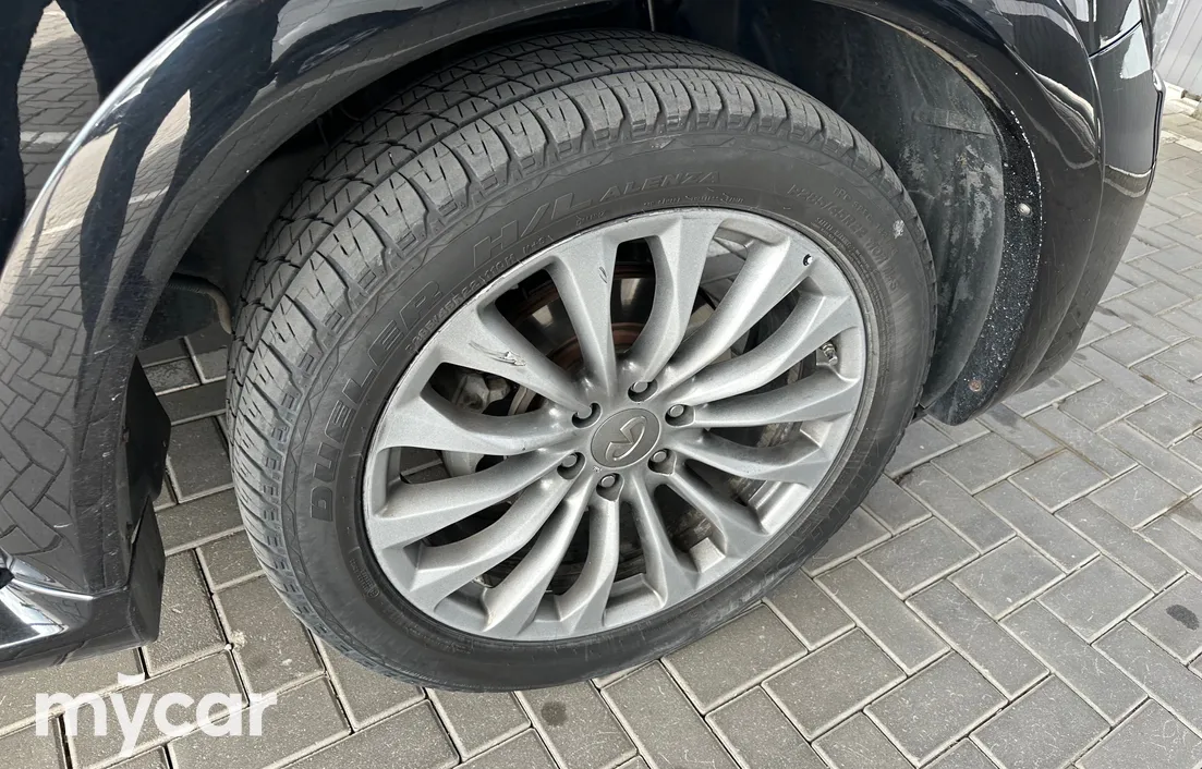 Infiniti QX80 2014