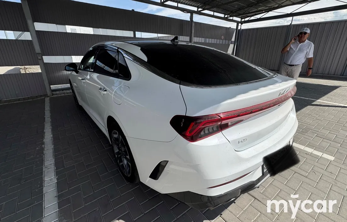 Kia K5 2025