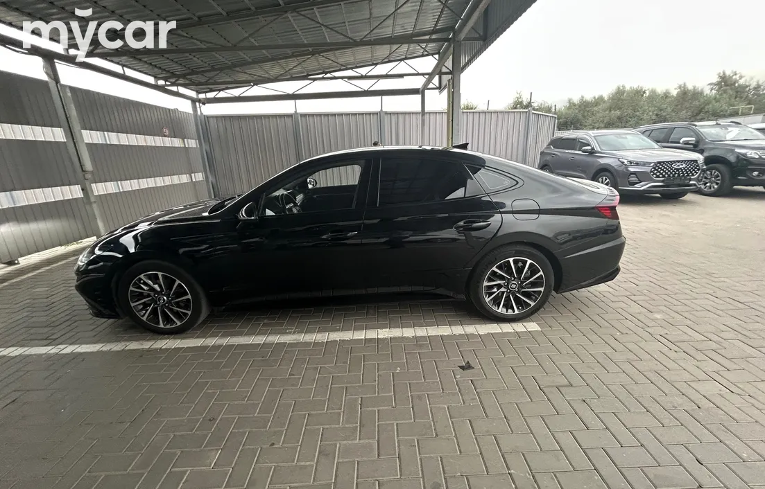 Hyundai Sonata 2022