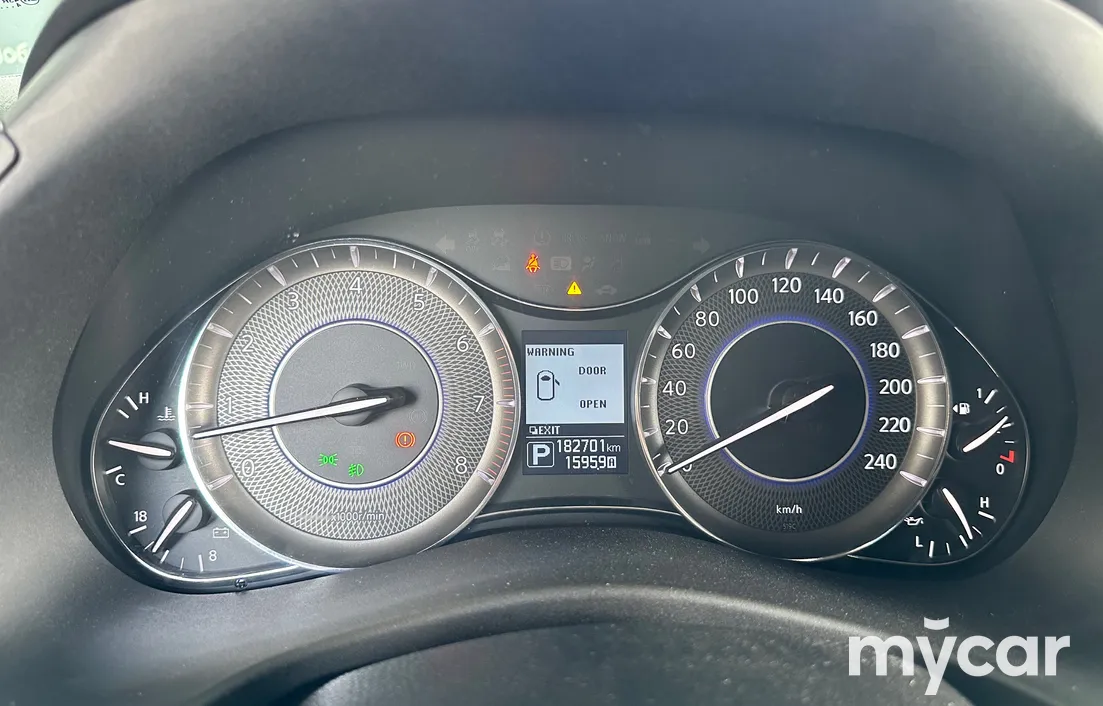Infiniti QX80 2014