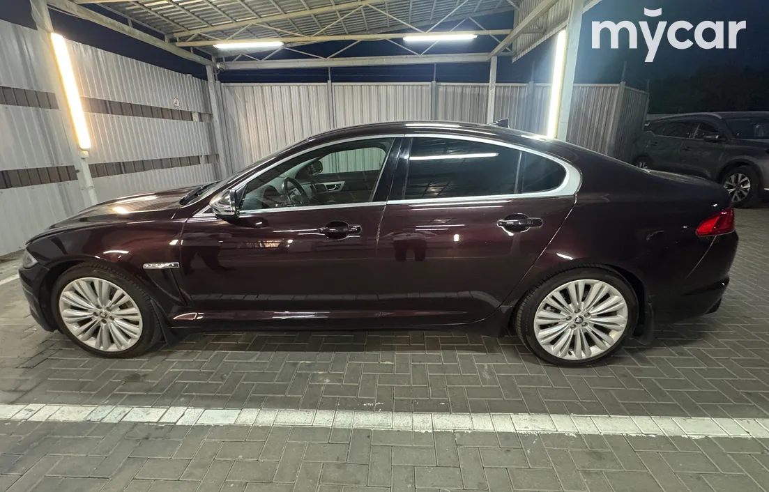 Jaguar XF 2013